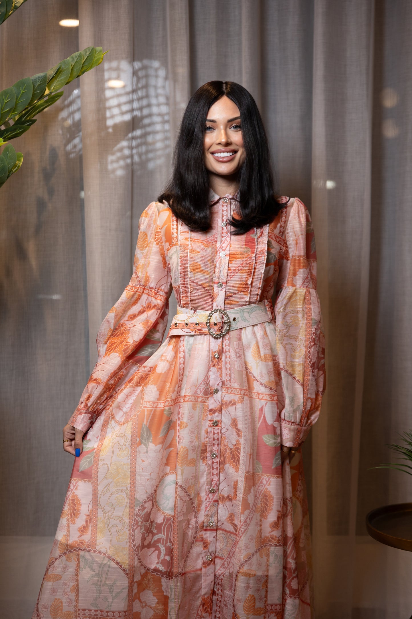 Our straight human hair wig offers effortless beauty with a realistic lace front, silky strands, and versatile styling for daily wear.